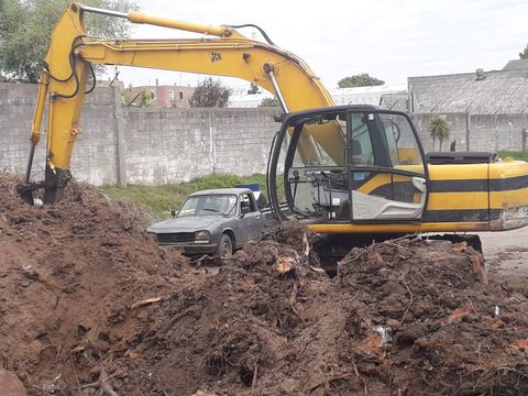 Movimiento de suelo y retiro de tierra